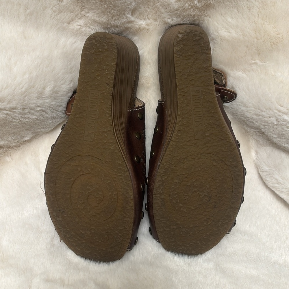 Pikolinos leather Brown Wedge Sandal - Picture 8 of 11